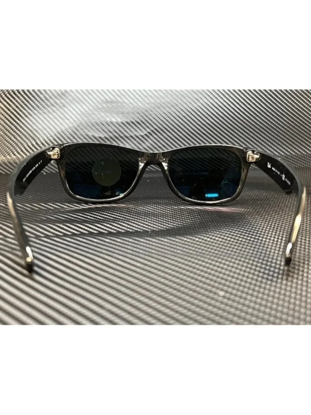 New Ray-Ban Men  Black Sunglasses  58- 18- 145